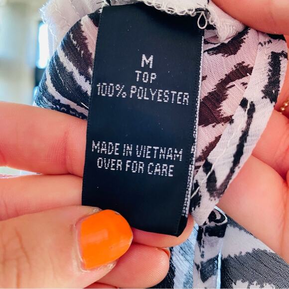 BOUTIQUE Black Brown White Aztec Geometric Swing Racerback Tank Top Blouse M - Picture 6 of 8